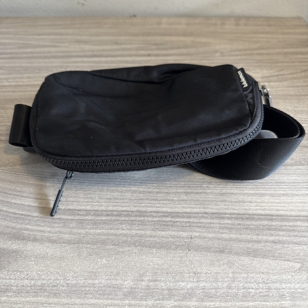 NWT Lululemon Everywhere Belt Bag 1L BLK Black LU9AX2S
